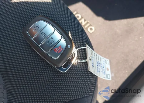 2017 Hyundai Ioniq Hybrid Sel из США, поврежденный, VIN KMHC75LC7HU033346